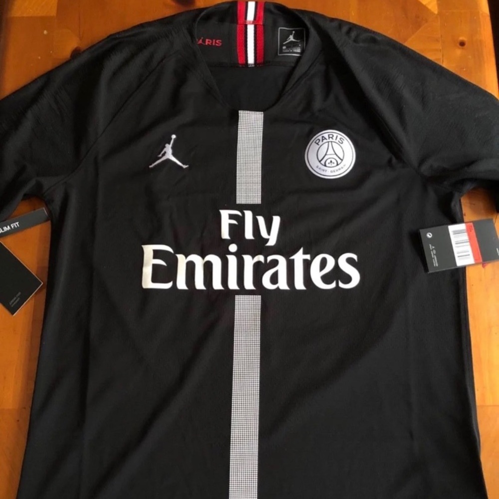 PSG 18/19 Authentic Mbappe jersey